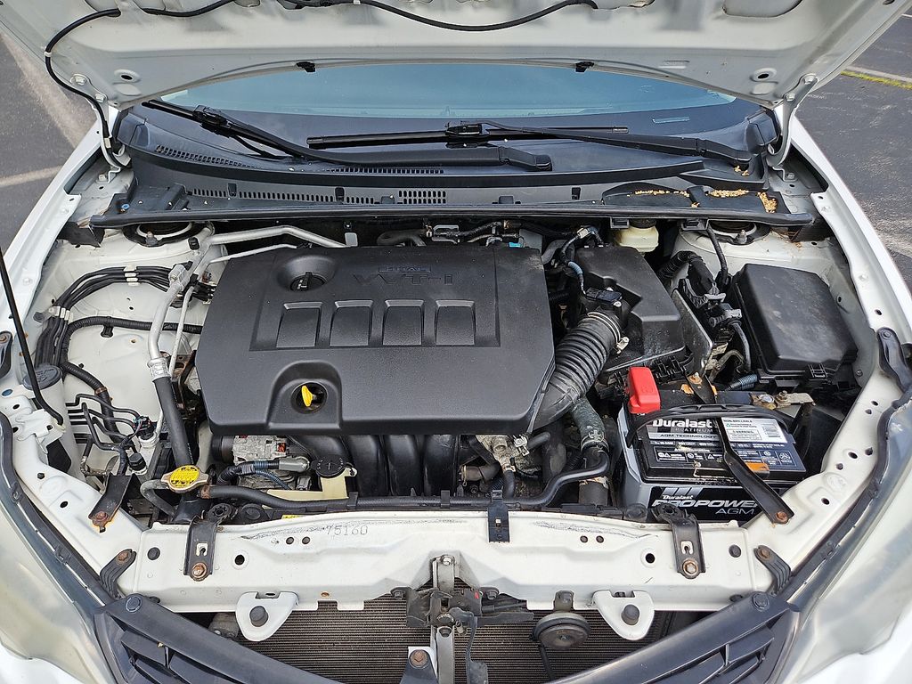 Thumbnail: 2016 Toyota Corolla - 9