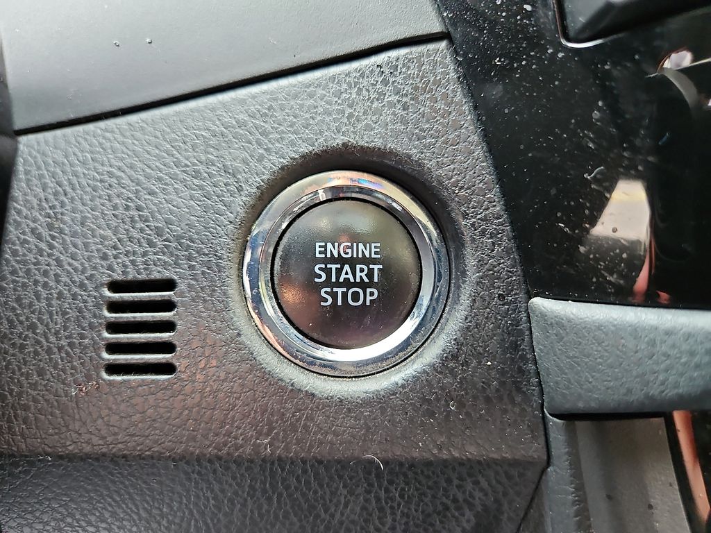 Thumbnail: 2016 Toyota Corolla - 27