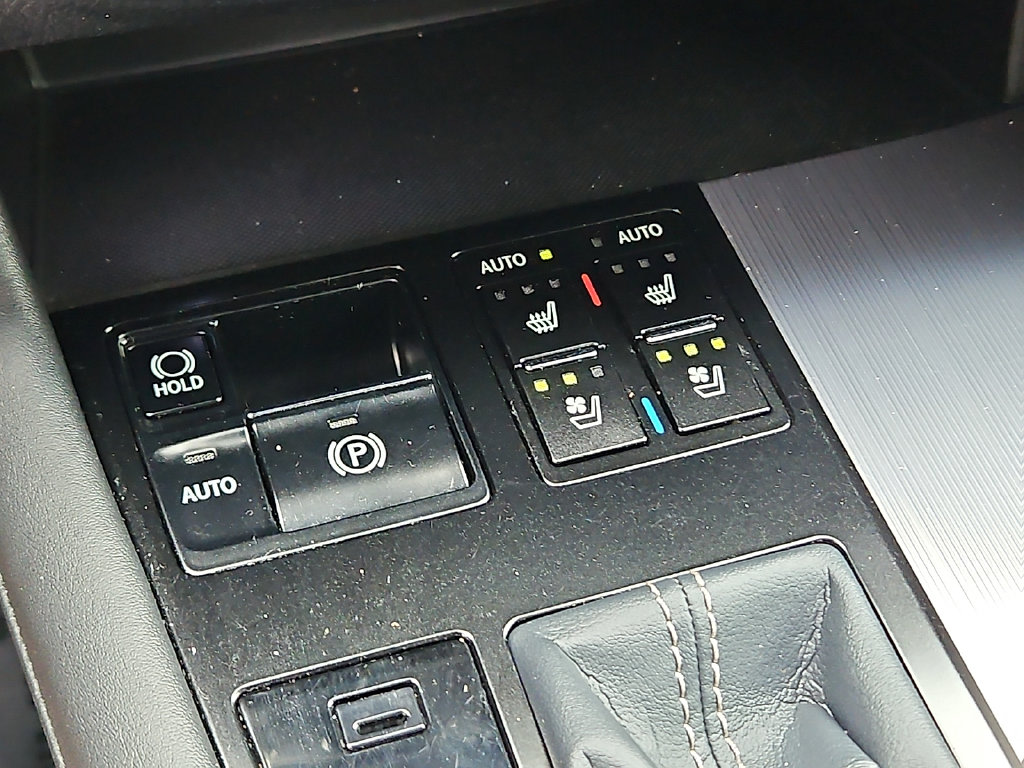 Thumbnail: 2017 Lexus RX - 29