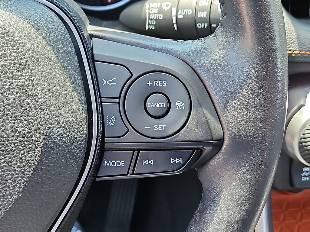 Thumbnail: 2019 Toyota RAV4 - 27