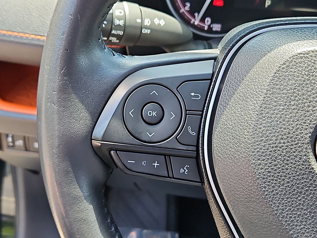 Thumbnail: 2019 Toyota RAV4 - 26