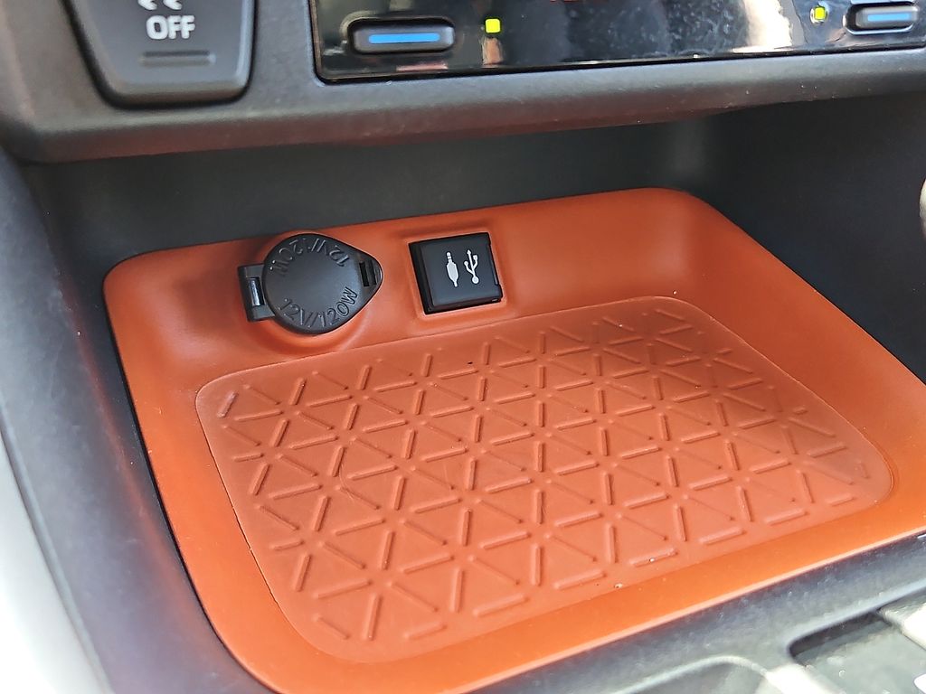Thumbnail: 2019 Toyota RAV4 - 29