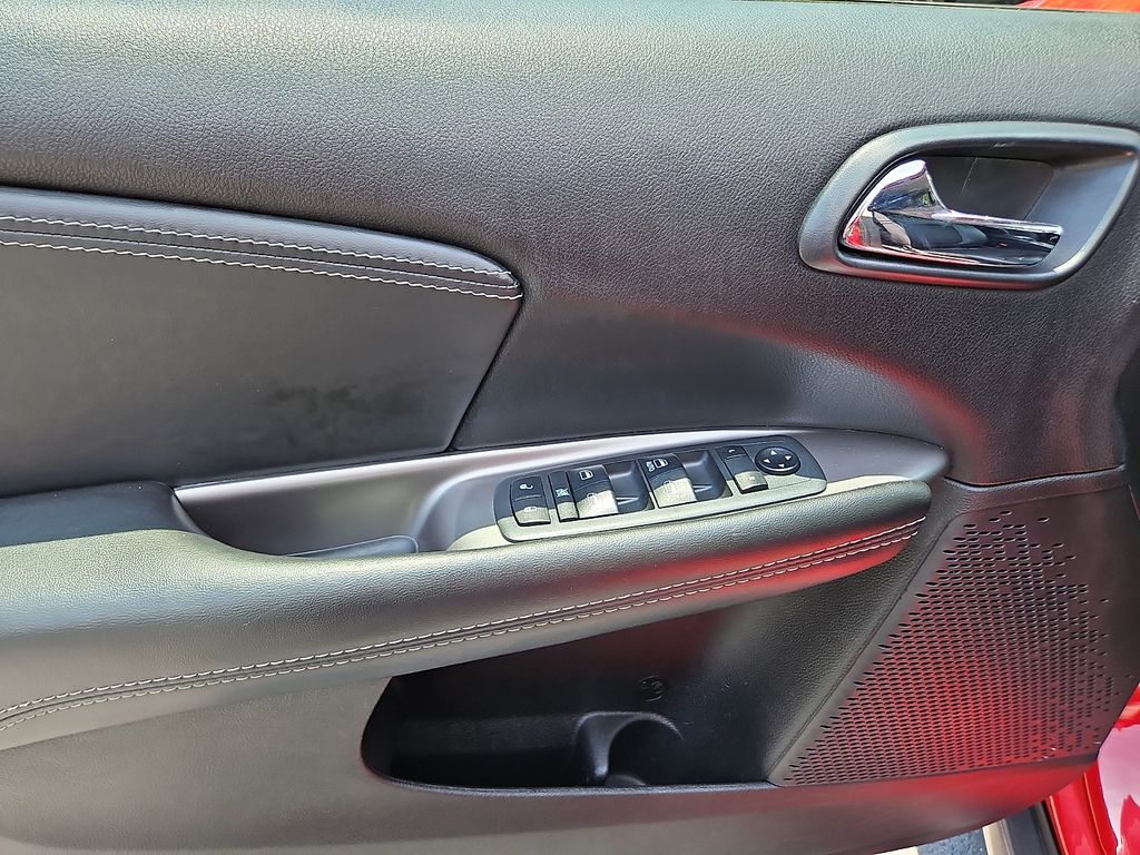 Thumbnail: 2019 Dodge Journey - 22