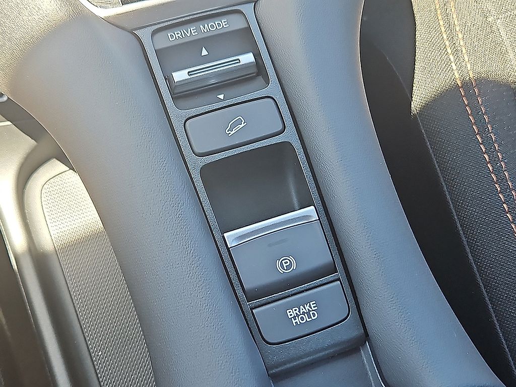 Thumbnail: 2027 Honda HR-V - 16