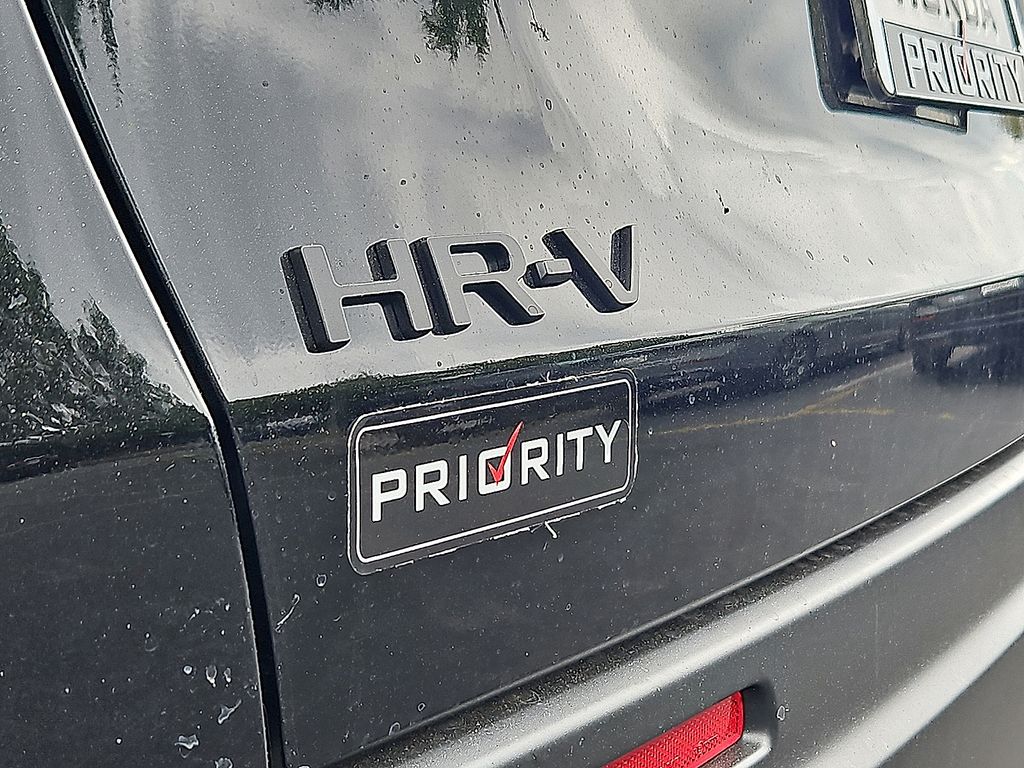 Thumbnail: 2027 Honda HR-V - 4