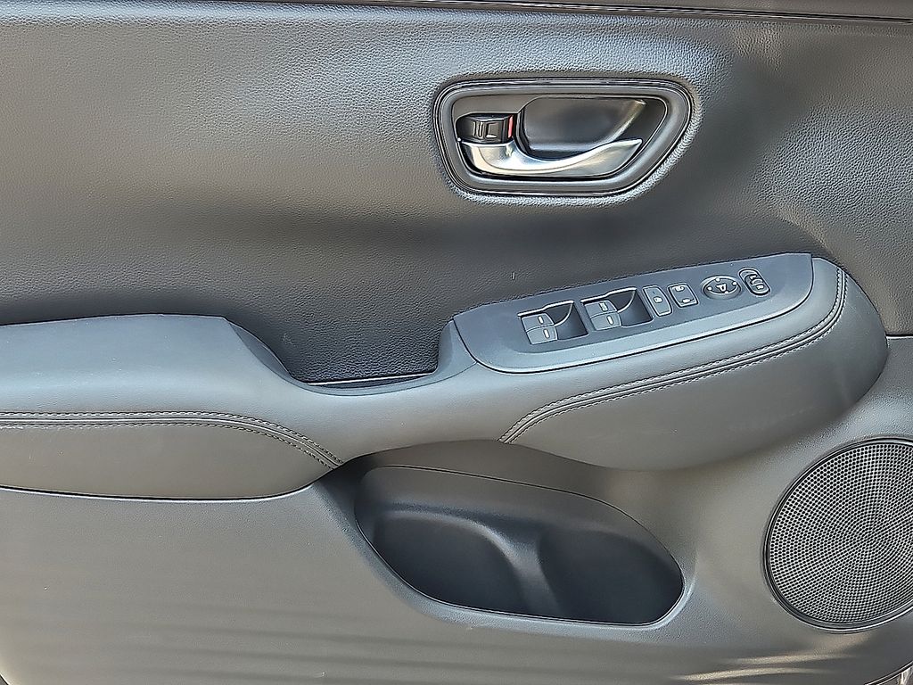 Thumbnail: 2027 Honda HR-V - 13