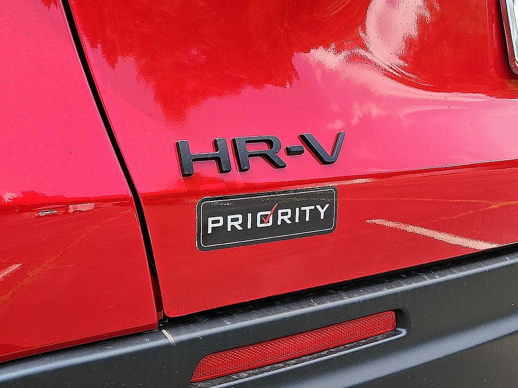 Thumbnail: 2027 Honda HR-V - 4