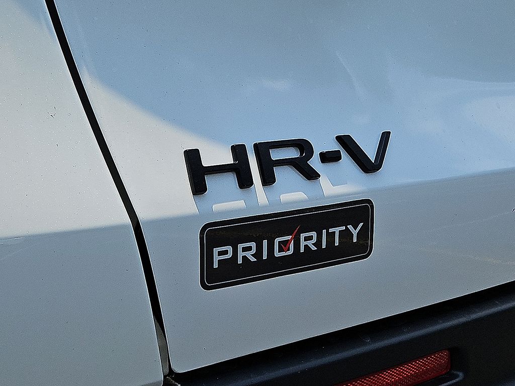 Thumbnail: 2027 Honda HR-V - 4