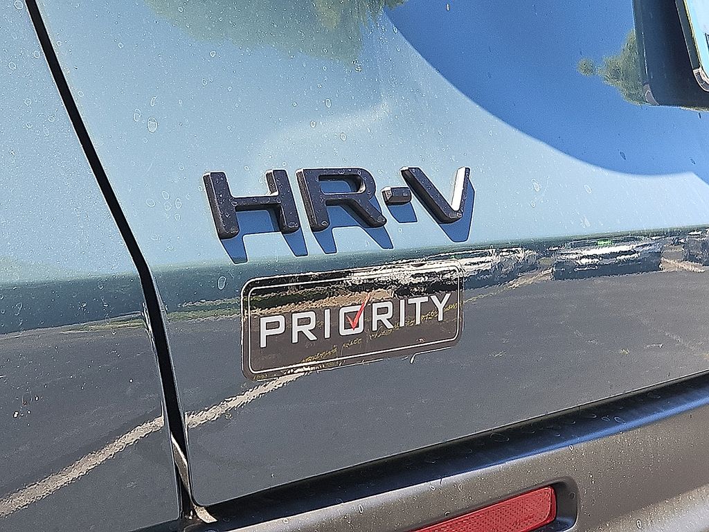 Thumbnail: 2027 Honda HR-V - 4