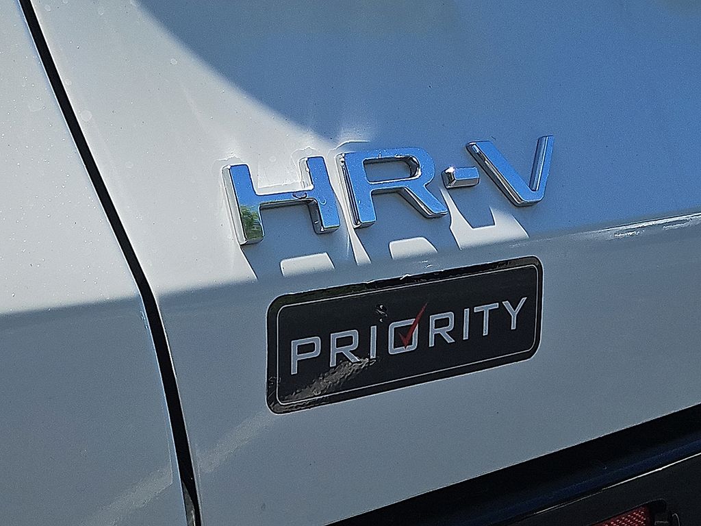 Thumbnail: 2027 Honda HR-V - 4