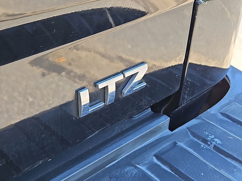 Thumbnail: 2014 Chevrolet Silverado 1500 - 29
