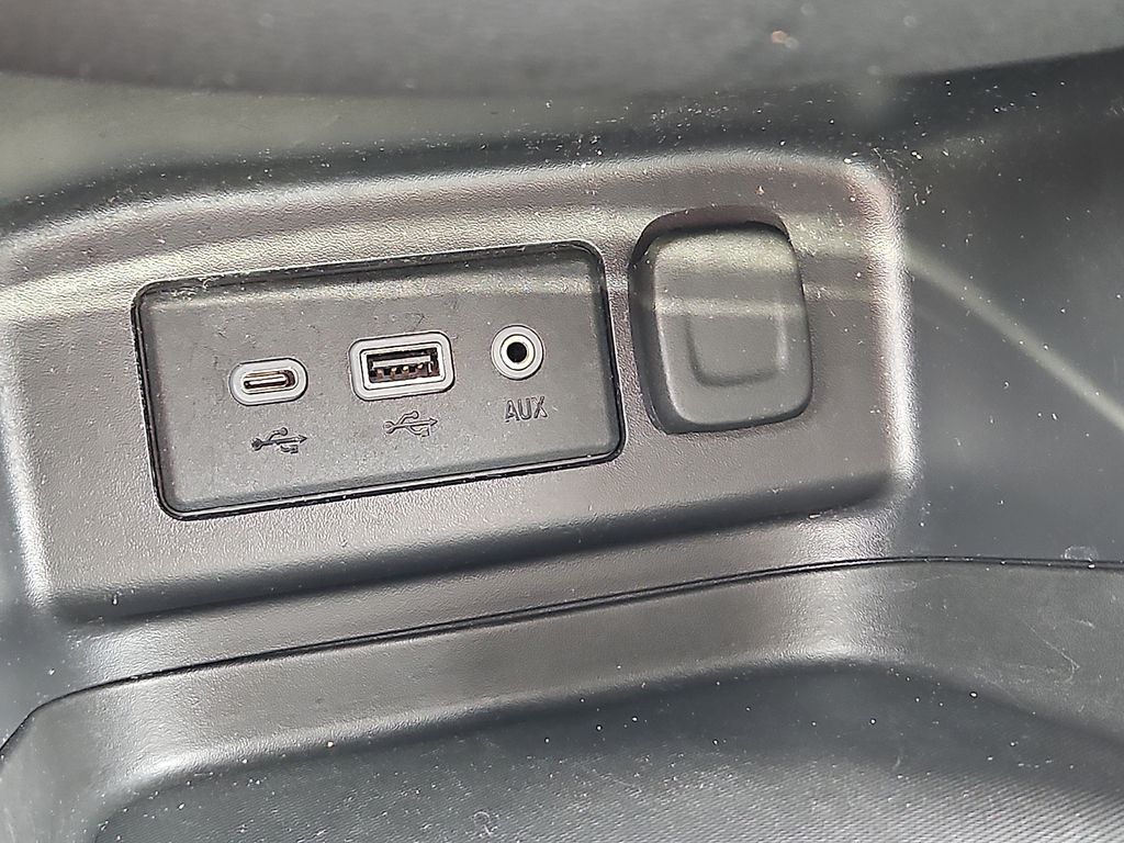 Thumbnail: 2019 Chevrolet Equinox - 28