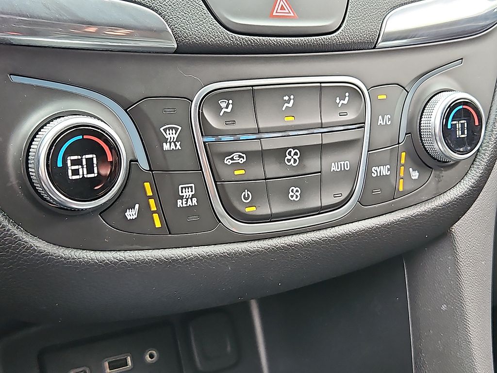 Thumbnail: 2019 Chevrolet Equinox - 23