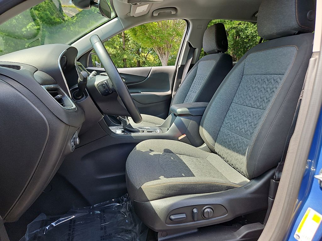 Thumbnail: 2024 Chevrolet Equinox - 11