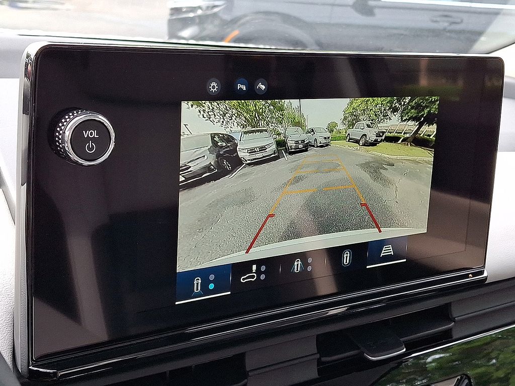 Thumbnail: 2026 Honda Prologue - 15