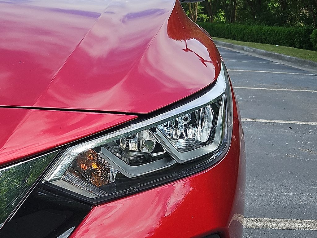 Thumbnail: 2021 Nissan Sentra - 17