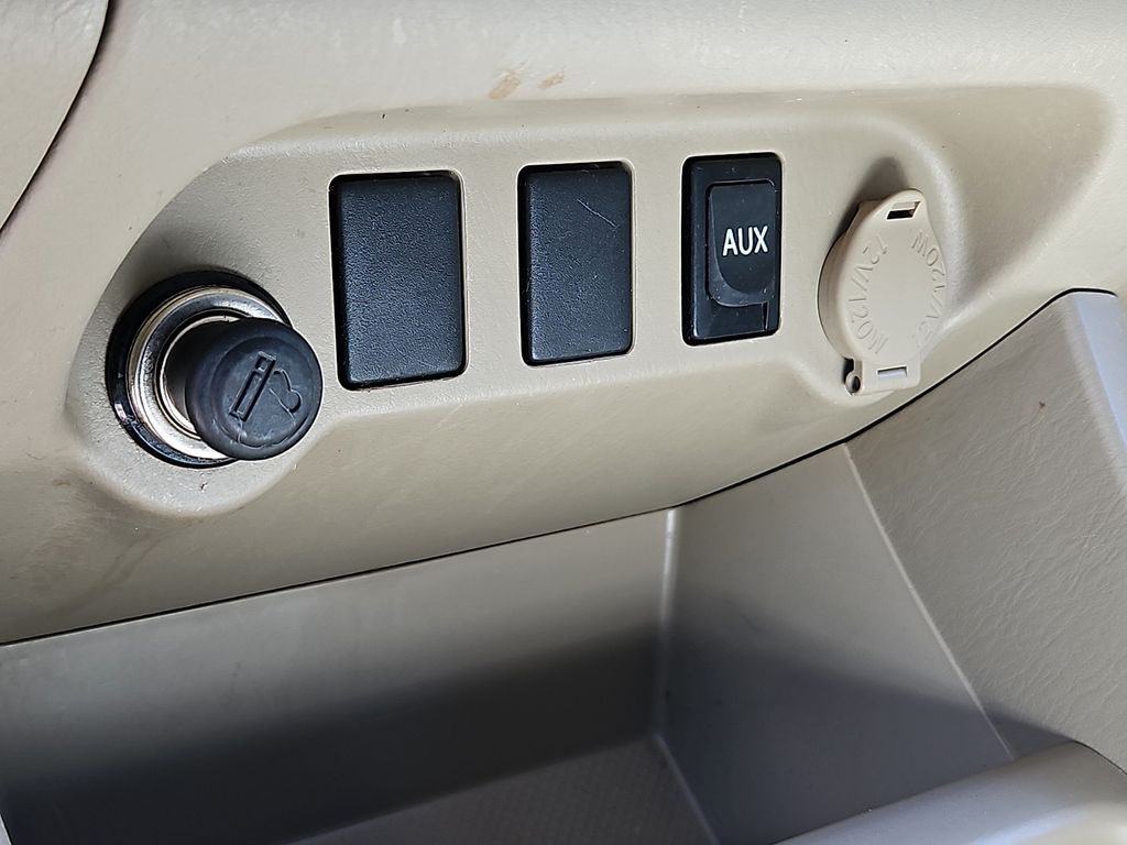Thumbnail: 2009 Toyota Tacoma - 26