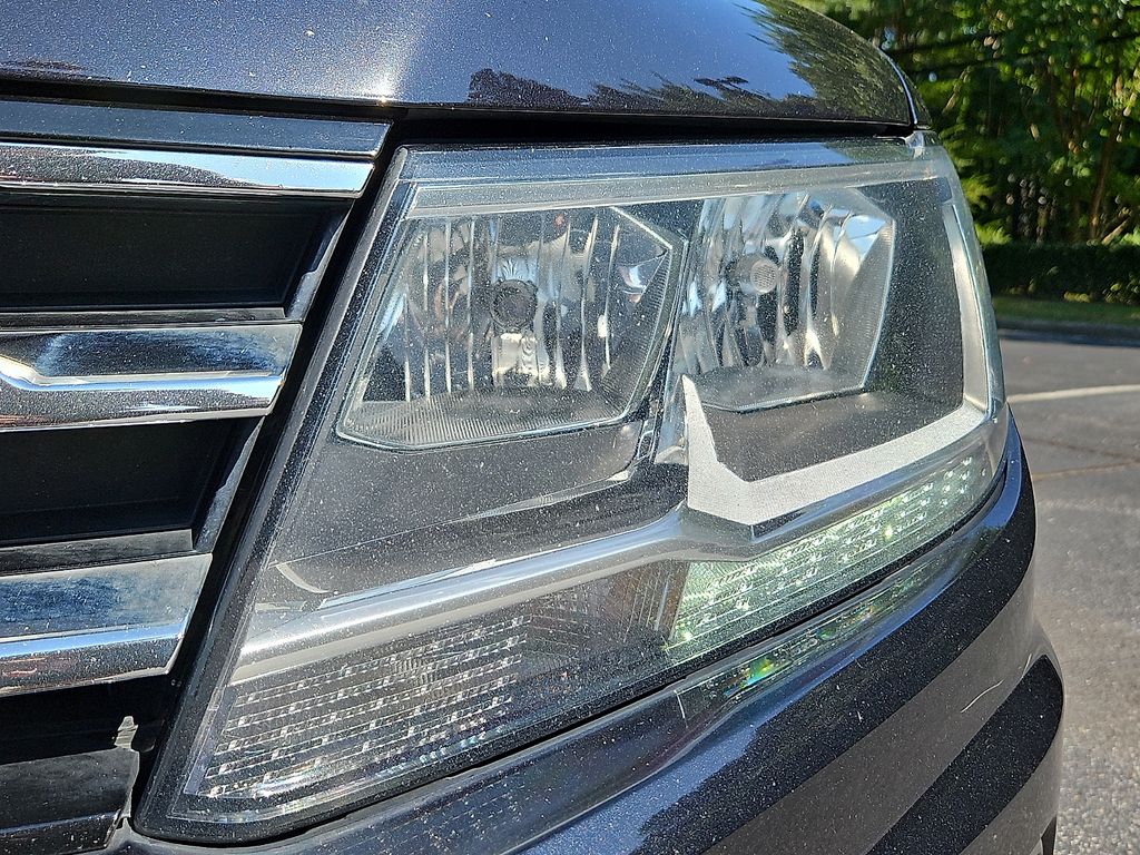 Thumbnail: 2020 Volkswagen Tiguan - 14