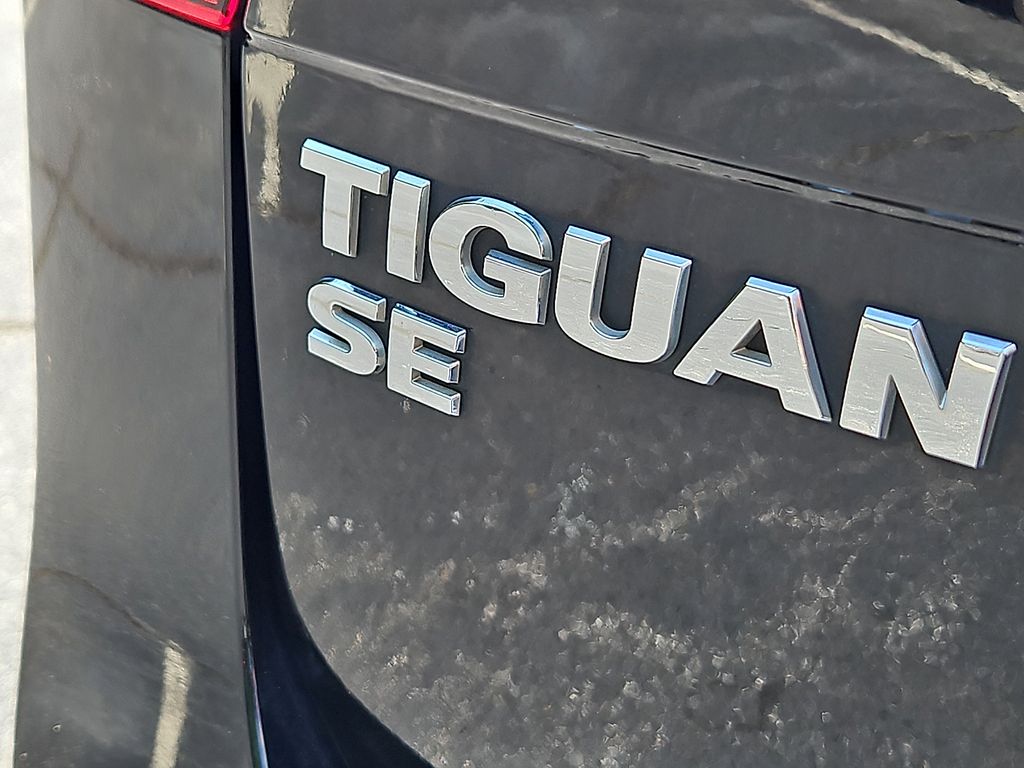 Thumbnail: 2020 Volkswagen Tiguan - 6