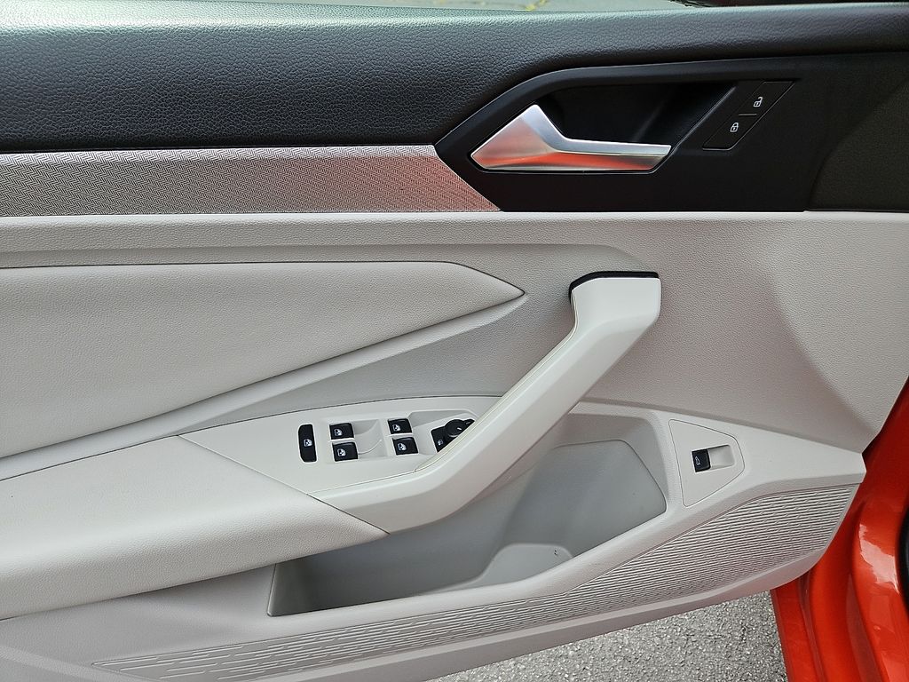 Thumbnail: 2019 Volkswagen Jetta - 21
