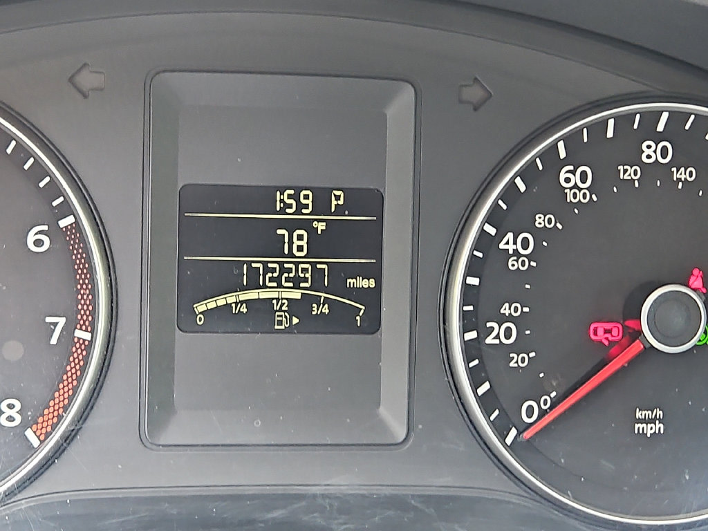 Thumbnail: 2012 Volkswagen Jetta - 15