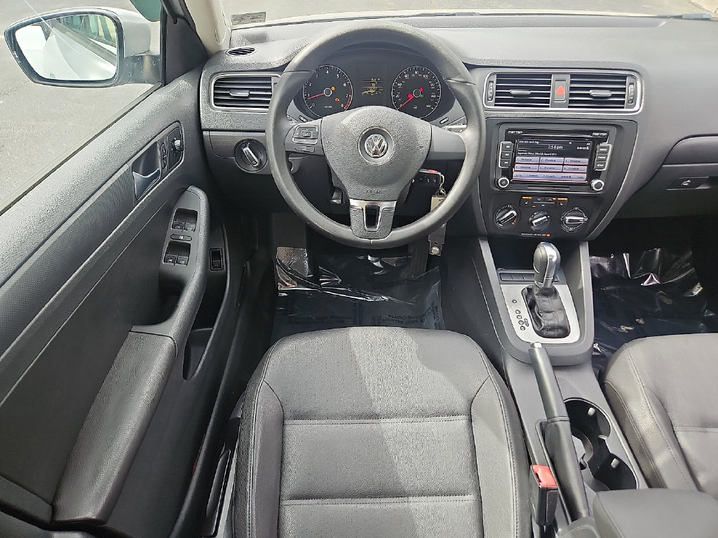Thumbnail: 2012 Volkswagen Jetta - 2
