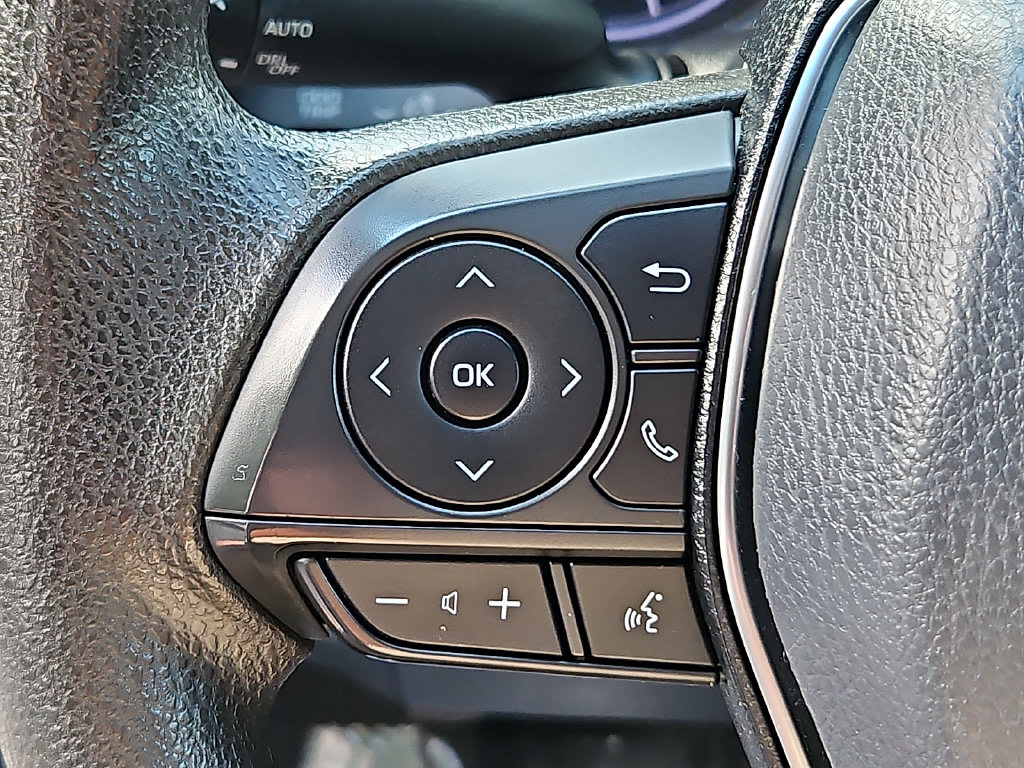 Thumbnail: 2019 Toyota Camry - 25