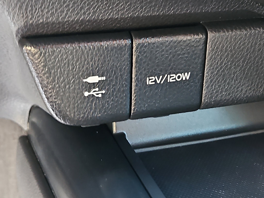 Thumbnail: 2019 Toyota Camry - 27