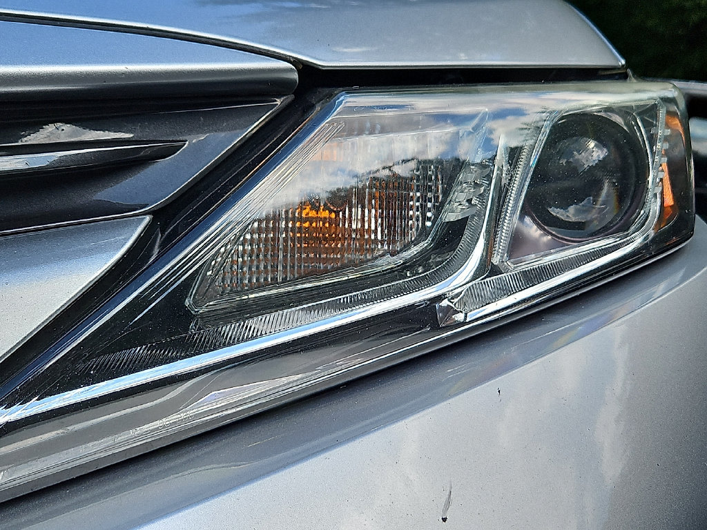 Thumbnail: 2019 Toyota Camry - 21