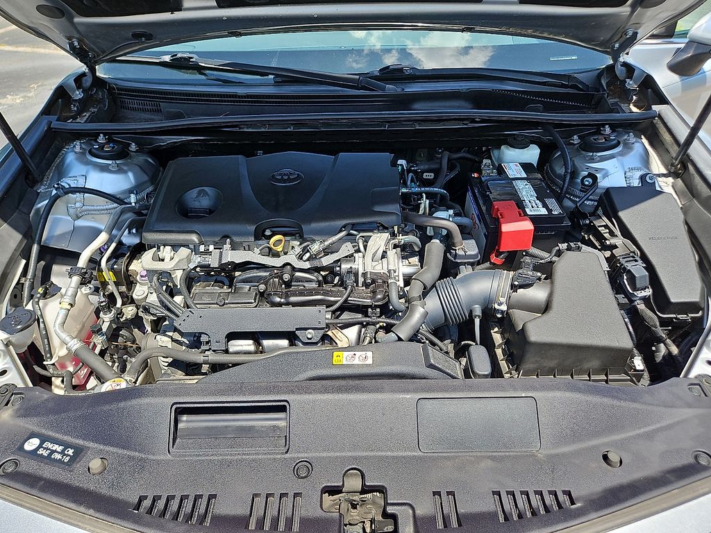 Thumbnail: 2019 Toyota Camry - 9