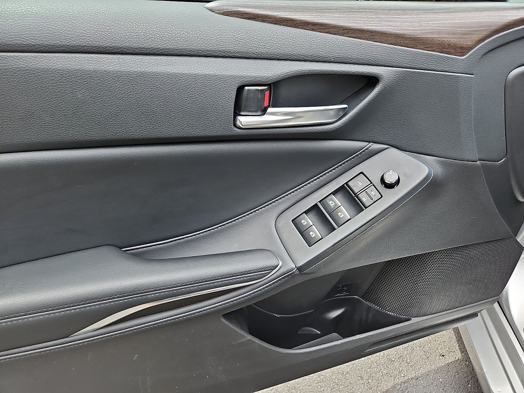Thumbnail: 2019 Toyota Avalon - 21
