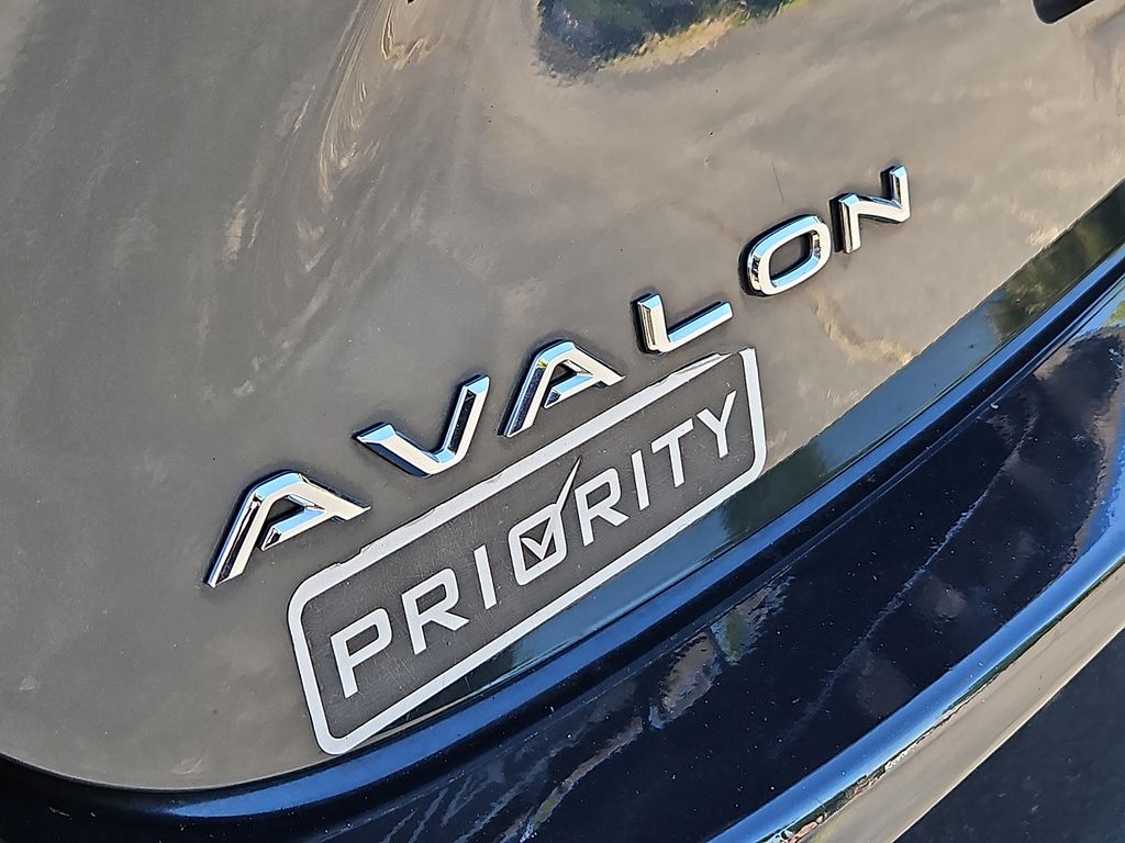 Thumbnail: 2015 Toyota Avalon - 7
