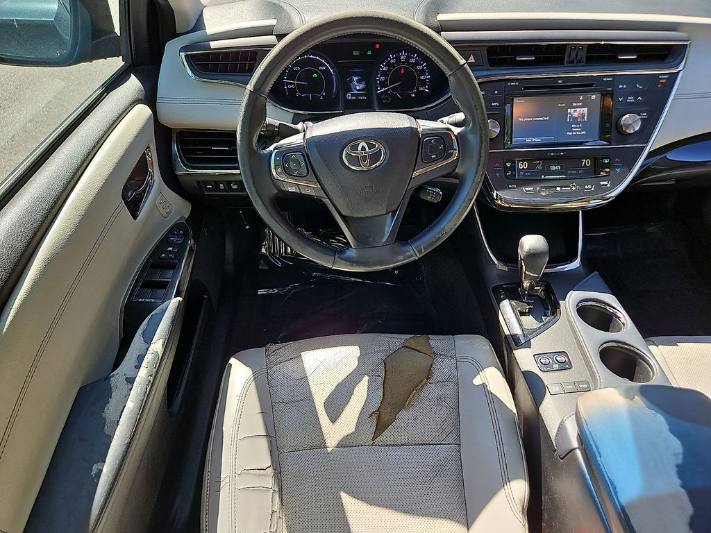 Thumbnail: 2015 Toyota Avalon - 2