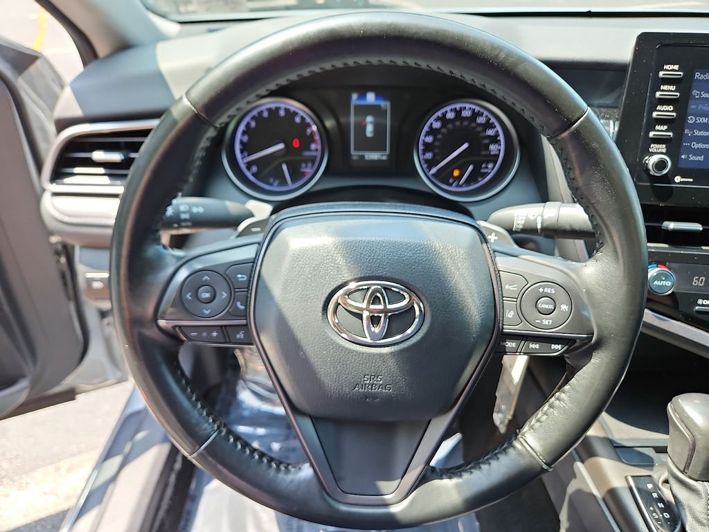 Thumbnail: 2023 Toyota Camry - 10