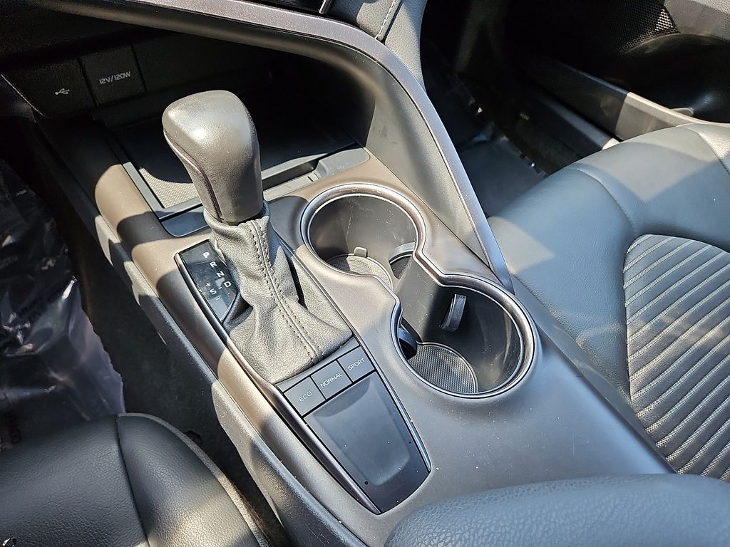 Thumbnail: 2023 Toyota Camry - 14