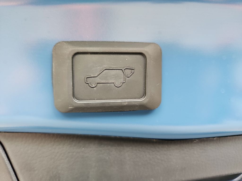 Thumbnail: 2022 Toyota RAV4 - 26