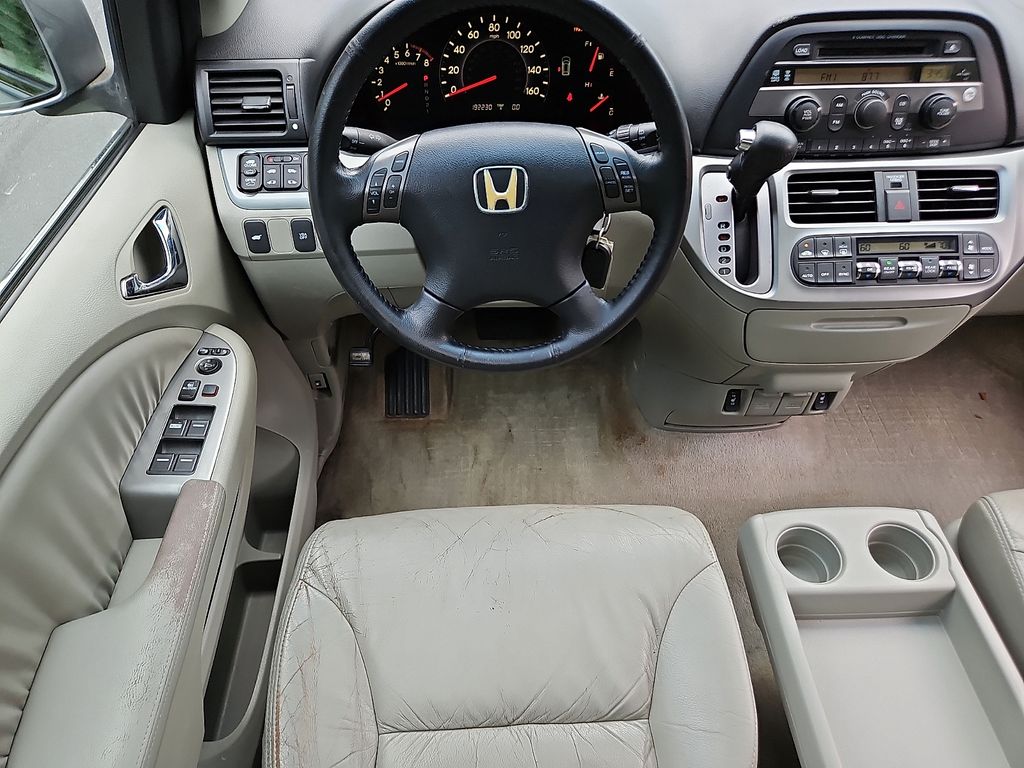 Thumbnail: 2010 Honda Odyssey - 2