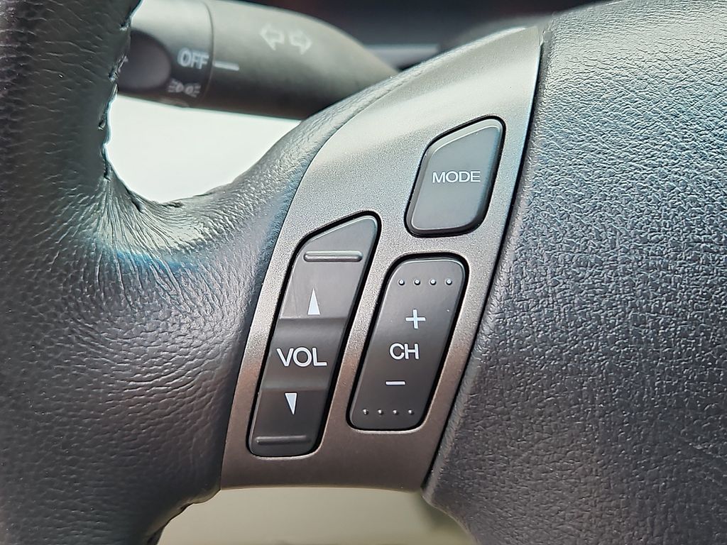 Thumbnail: 2010 Honda Odyssey - 25