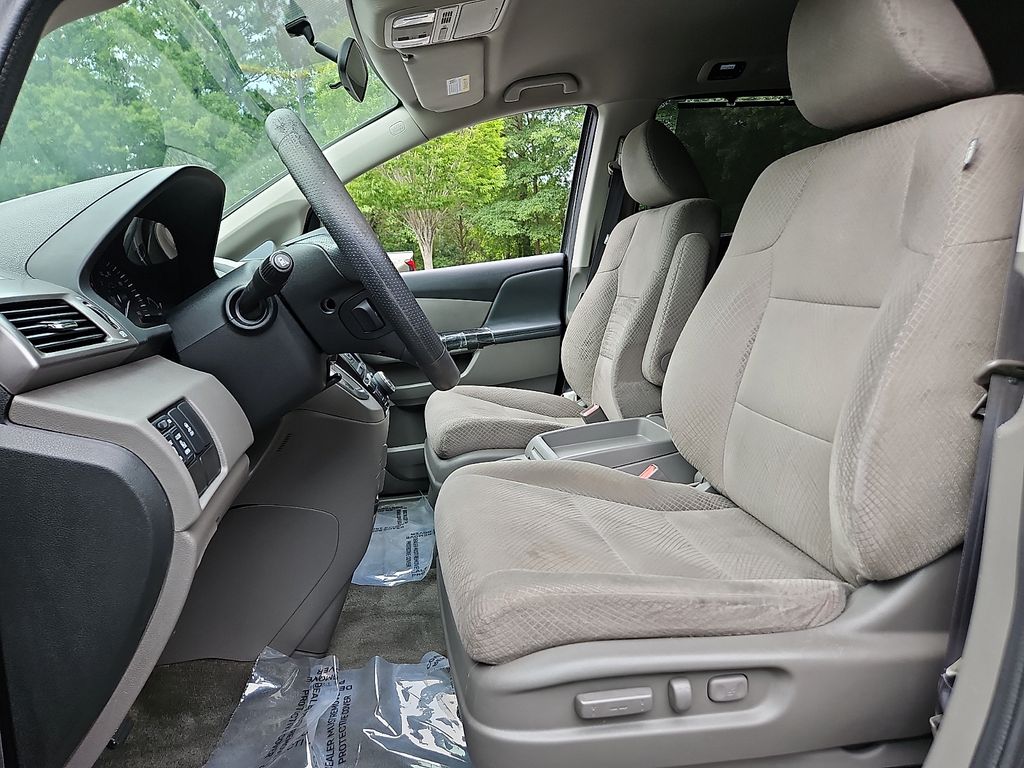Thumbnail: 2015 Honda Odyssey - 10