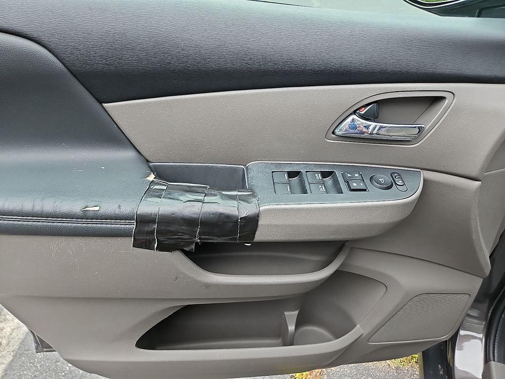 Thumbnail: 2015 Honda Odyssey - 23