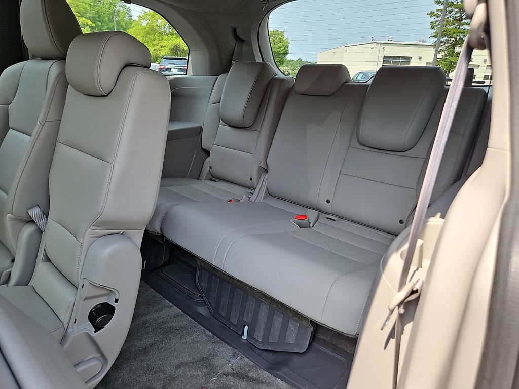 Thumbnail: 2014 Honda Odyssey - 21