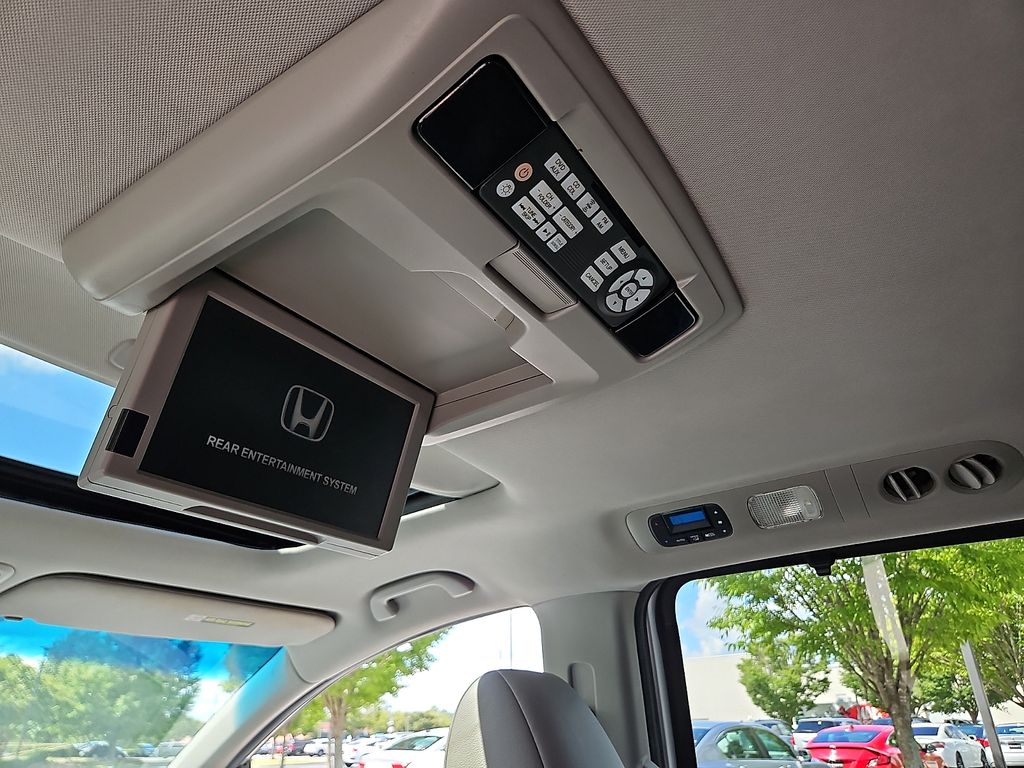 Thumbnail: 2012 Honda Odyssey - 22