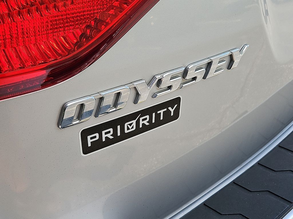 Thumbnail: 2012 Honda Odyssey - 7