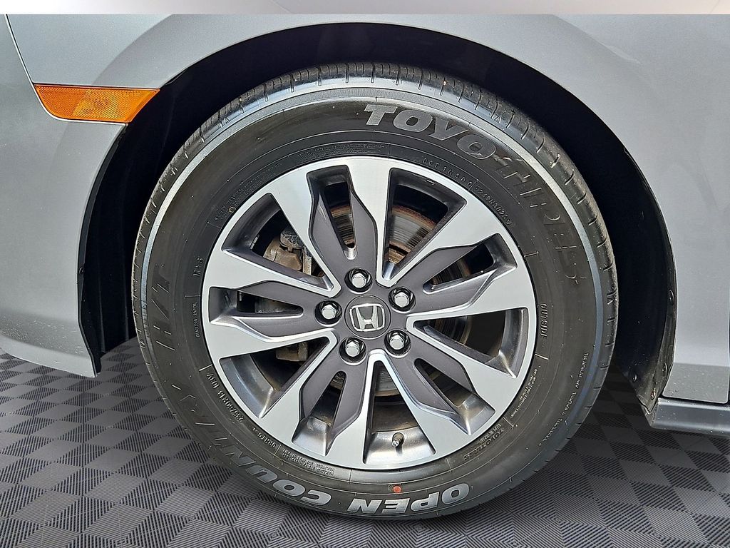 Thumbnail: 2023 Honda Odyssey - 8