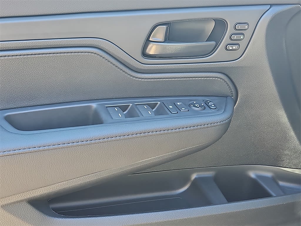 Thumbnail: 2026 Honda Odyssey - 13