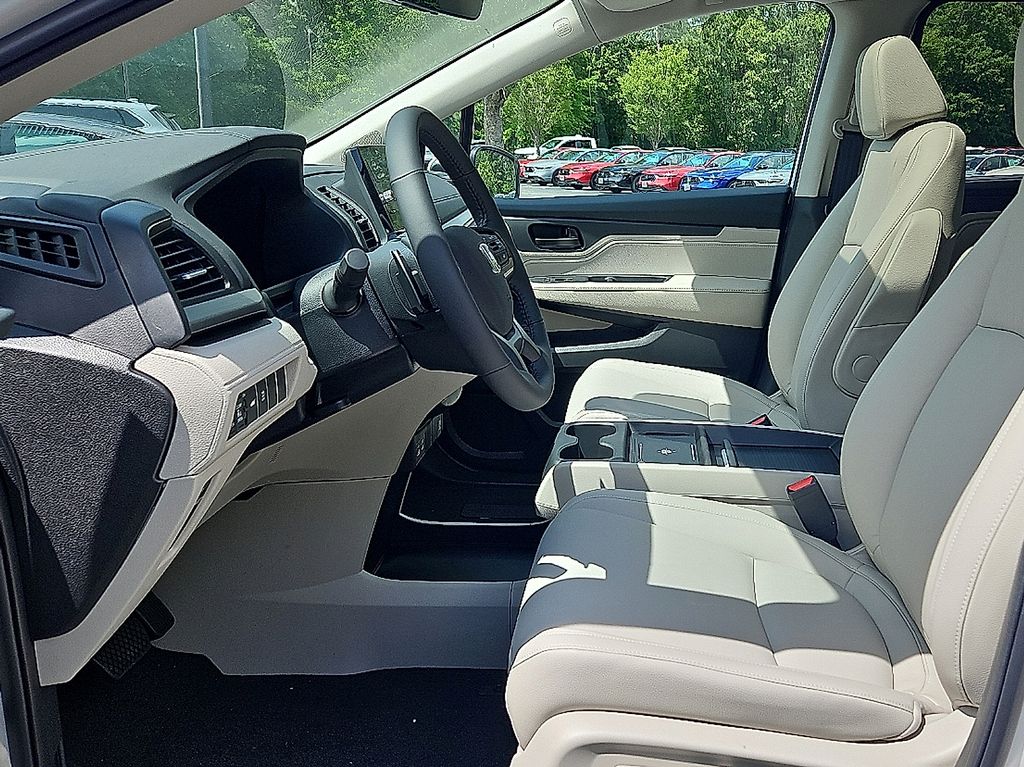Thumbnail: 2026 Honda Odyssey - 6