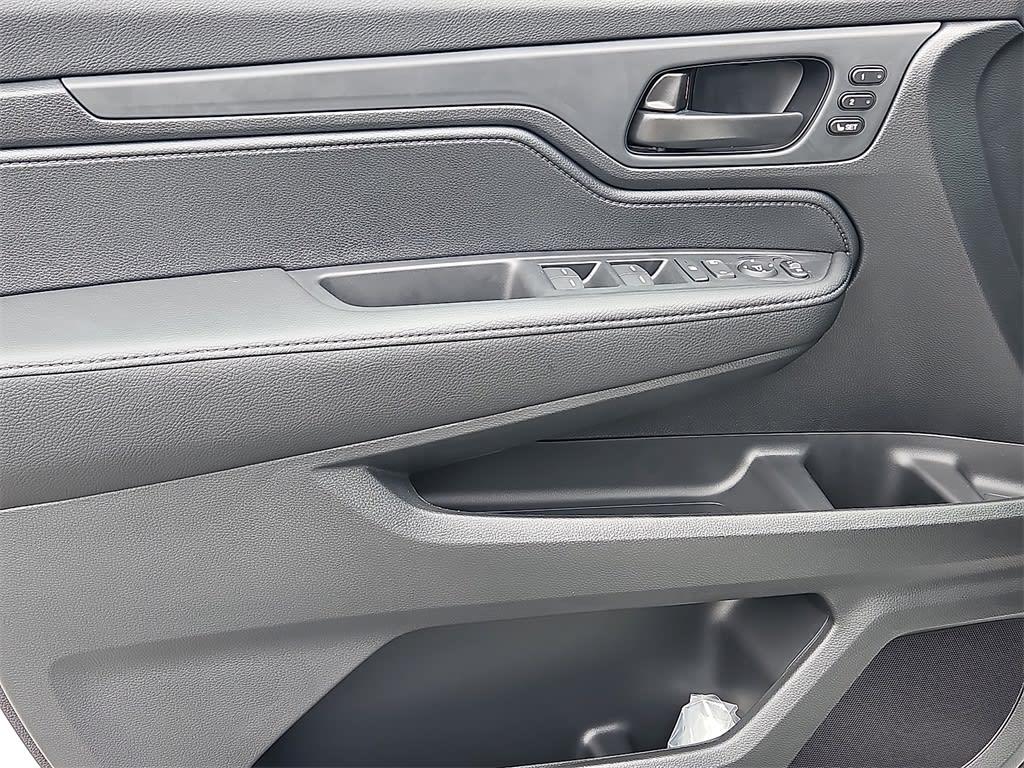 Thumbnail: 2026 Honda Odyssey - 14