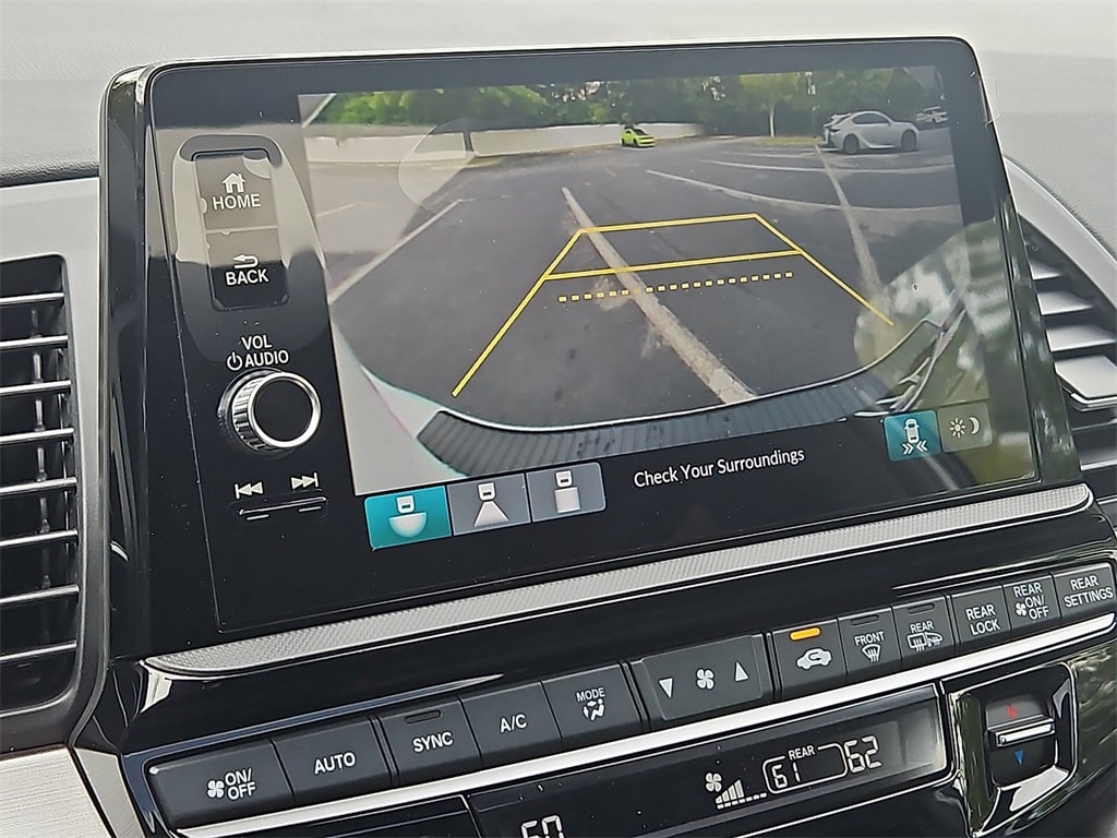 Thumbnail: 2026 Honda Odyssey - 16