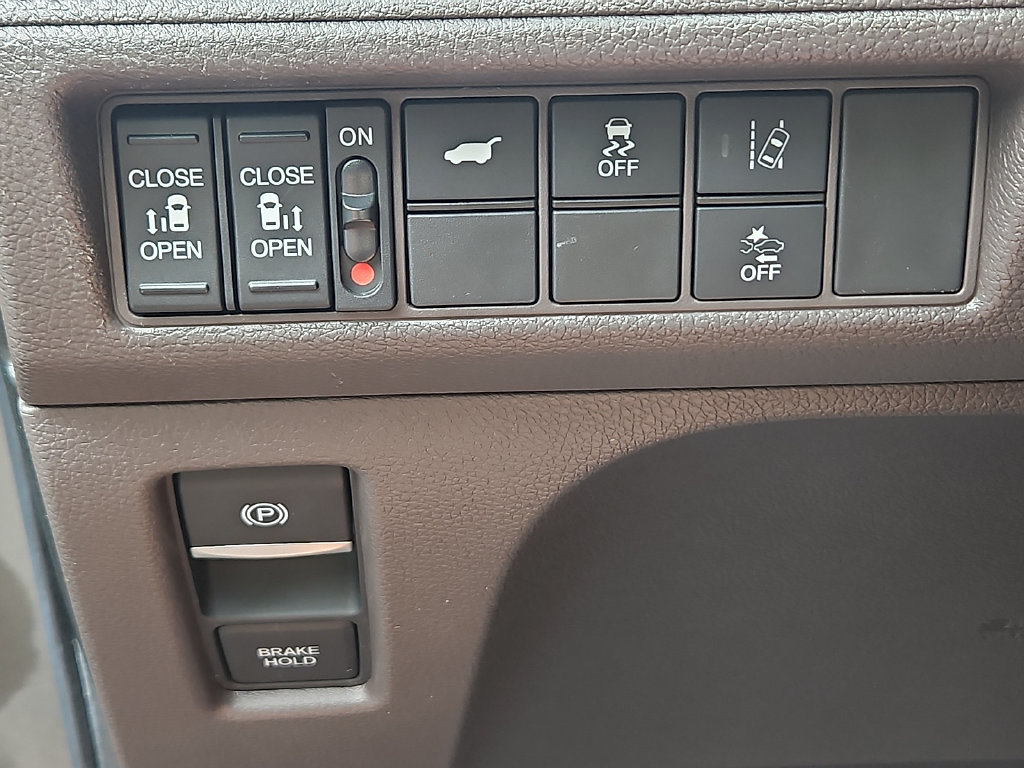 Thumbnail: 2019 Honda Odyssey - 31