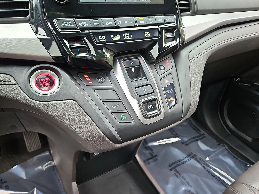 Thumbnail: 2019 Honda Odyssey - 14
